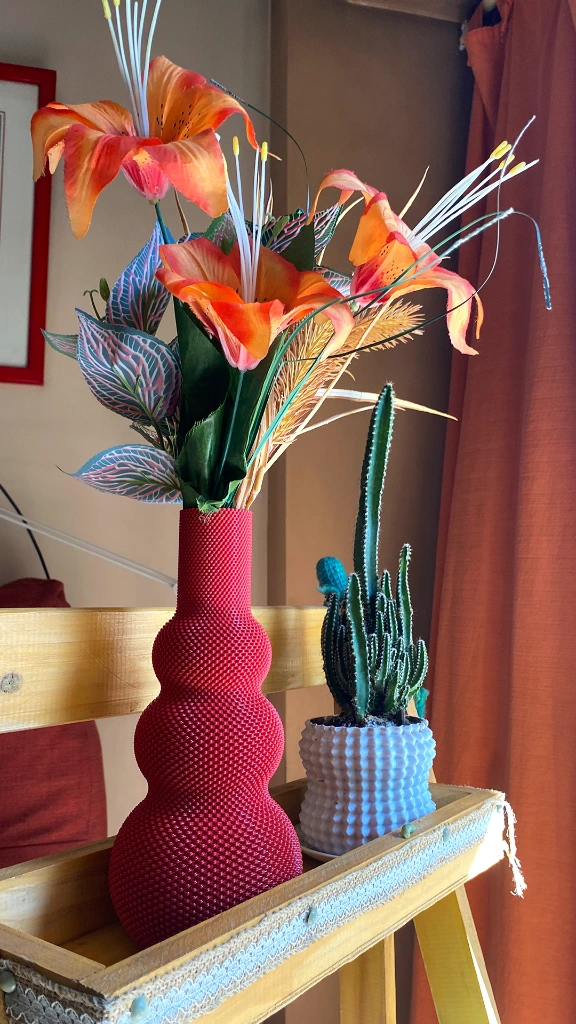 PORO VASE 3 1920.webp