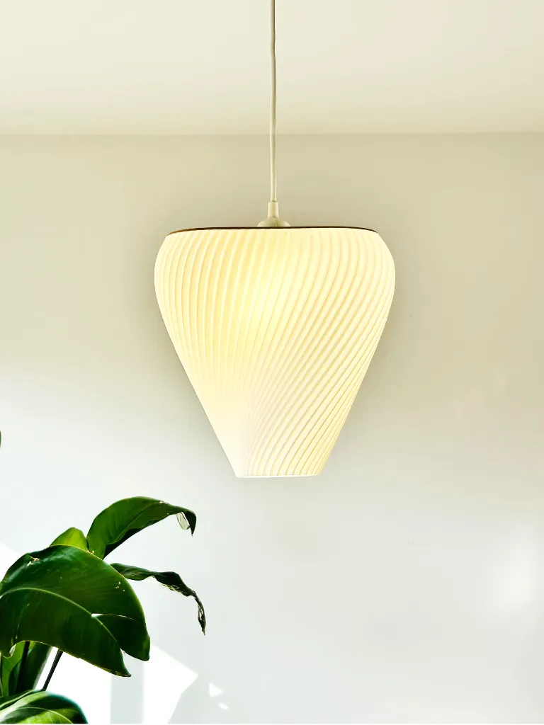 ARYZ-Minus_pendant-light_side-ON.webp