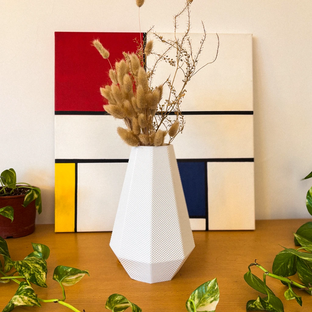 HELENA VASE 4 1080.webp