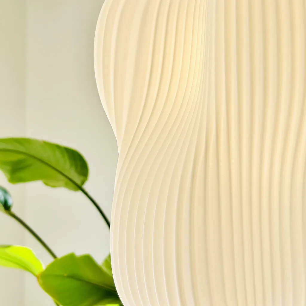 ARYZ-Plus_pendant-light_Closeup.webp