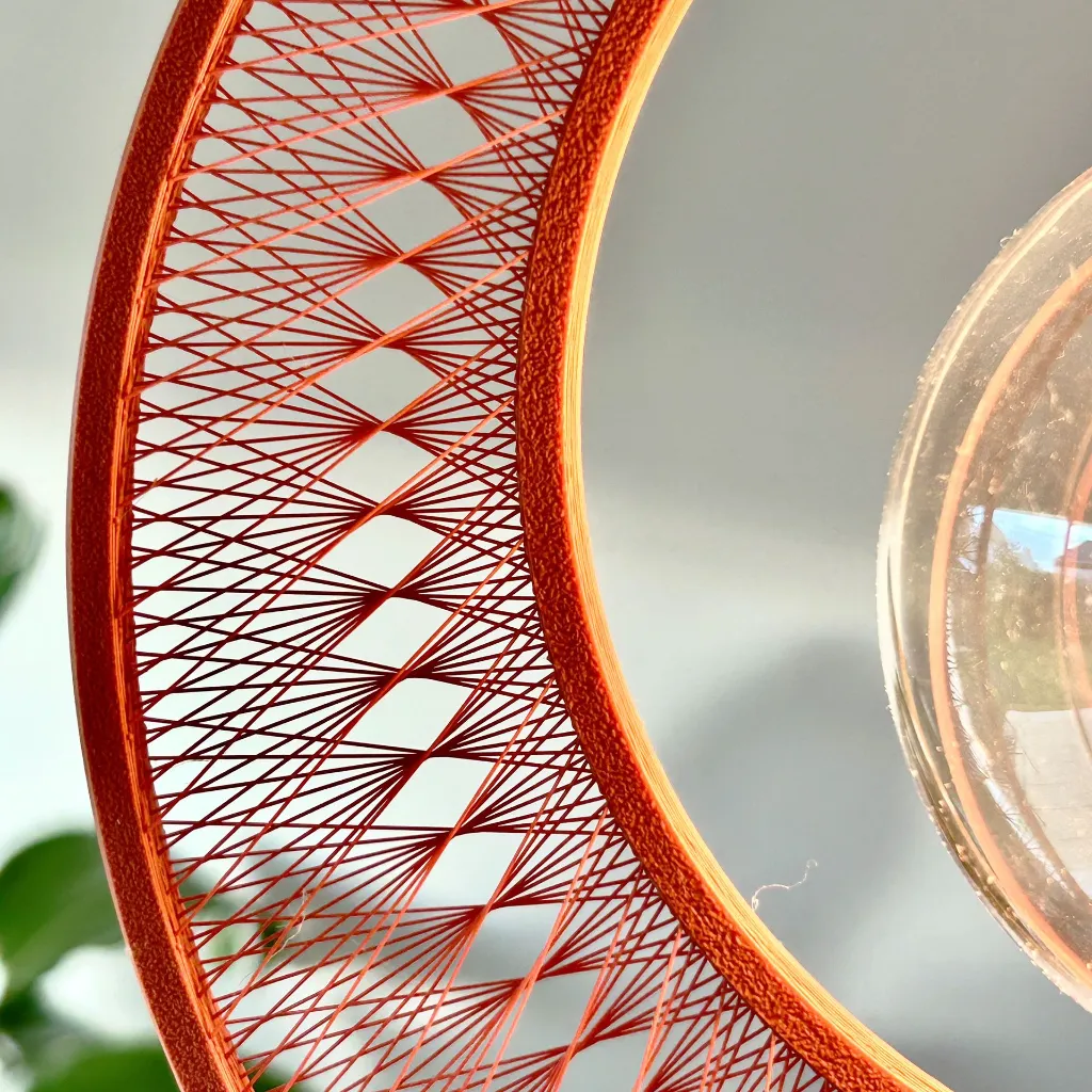 ORB-XY_pendant-light_closeup-2.webp