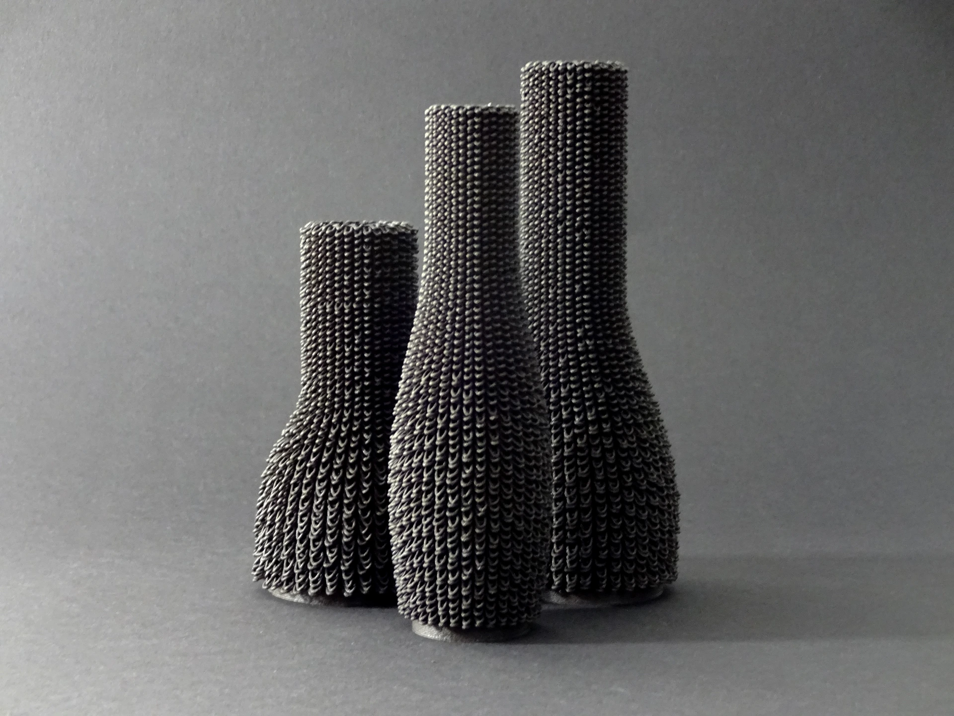 IAP Loop Vase Trio (black)